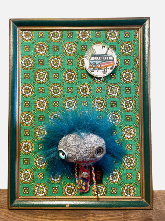 Tableau textile monstre punkette hippie vintage