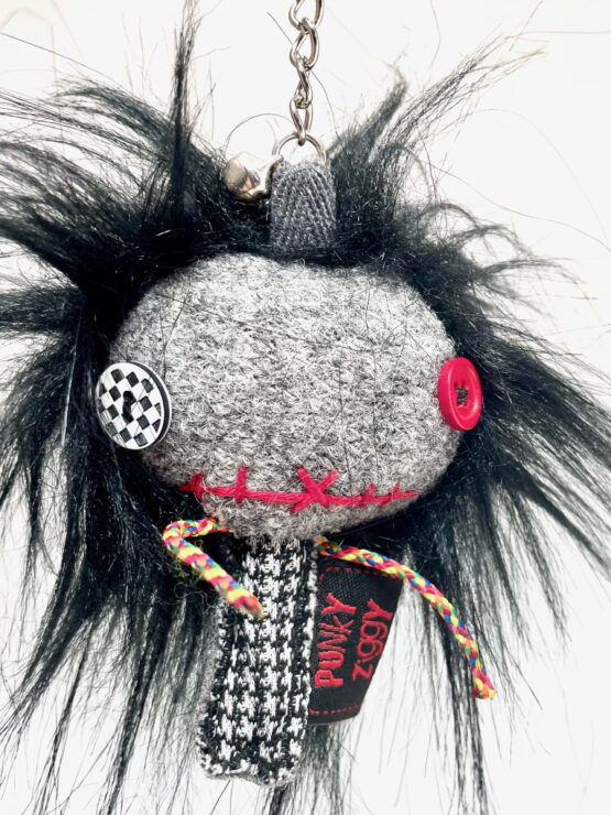Porte clés punkette cheveux noirs – Image 2