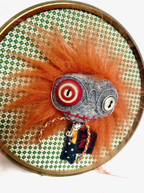 Tableau textile monstre punkette à lunettes – Image 3
