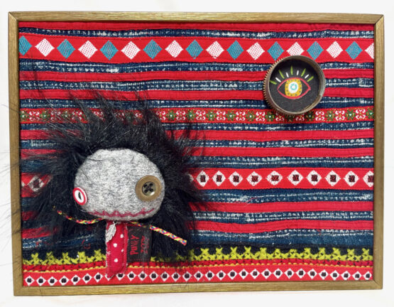 Tableau textile monstre punkette protectrice – Image 2
