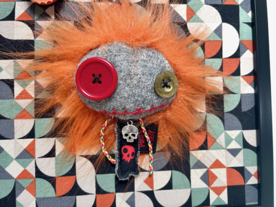 Tableau textile monstre punkette tête de mort – Image 3